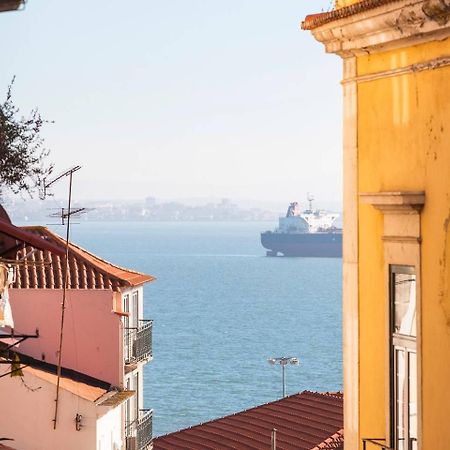 Guestready - Amazing Alfama Family Apt Near National Pantheon! Lejlighed Lisboa Eksteriør billede