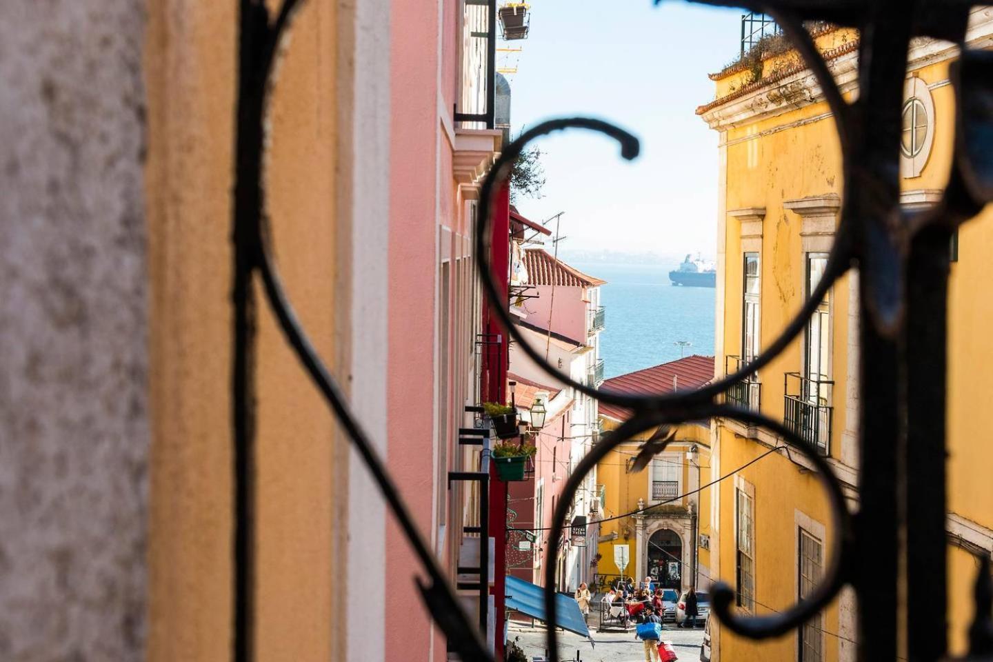 Guestready - Amazing Alfama Family Apt Near National Pantheon! Lejlighed Lisboa Eksteriør billede