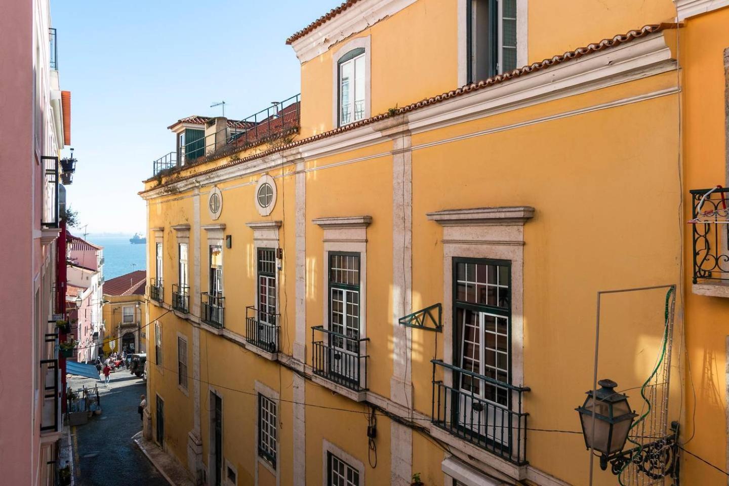 Guestready - Amazing Alfama Family Apt Near National Pantheon! Lejlighed Lisboa Eksteriør billede